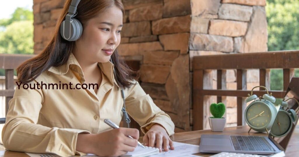 Best professional courses after 12th commerce for girl